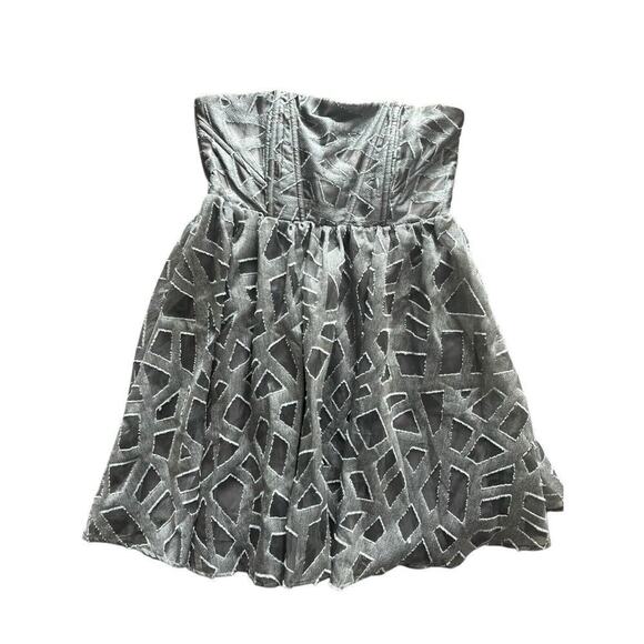 Alice + Olivia Grey Kristin Strapless Gray Dress Textured Fit Flare Dress Mini M - Picture 2 of 10